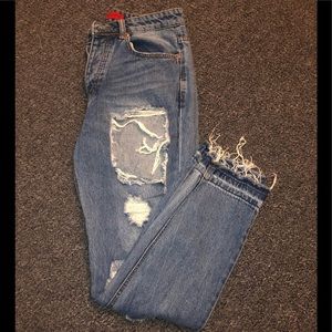 Women’s ripped jeans
